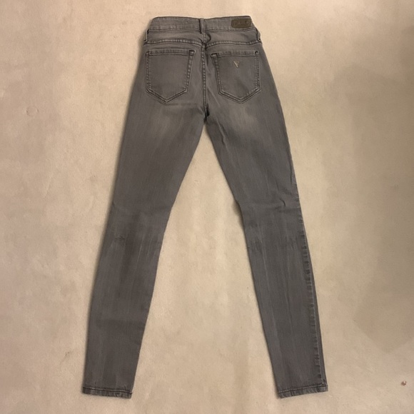 Guess jeans - Picture 2 of 4